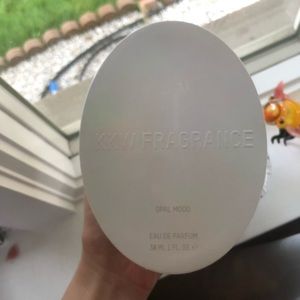 KKW Fragrance Opal Mood
